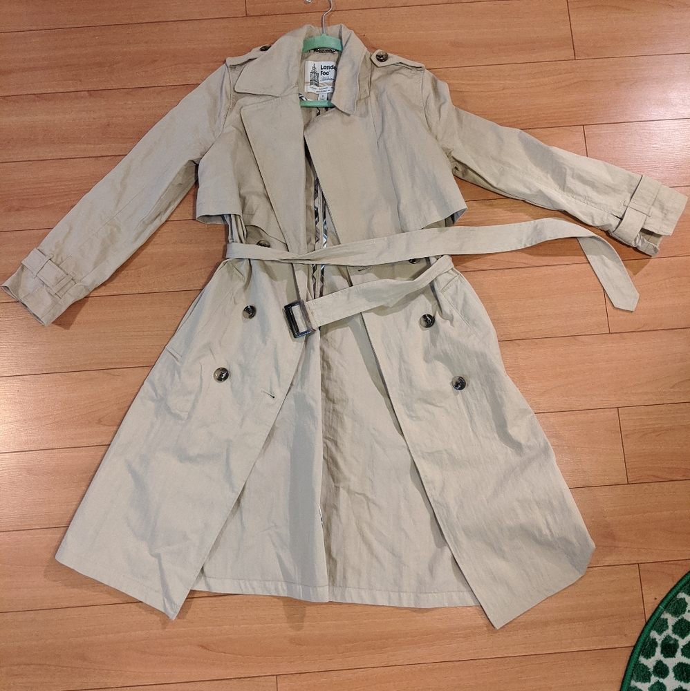 London Fog trench coat S